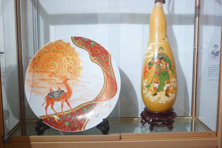 "津鲁匠心"天津德州工艺美术精品联展开幕